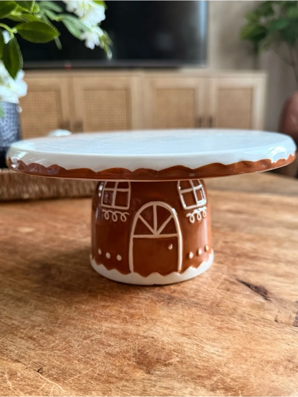 Target Ceramic Gingerbread House Pedestal Cake Stand - White & Brown